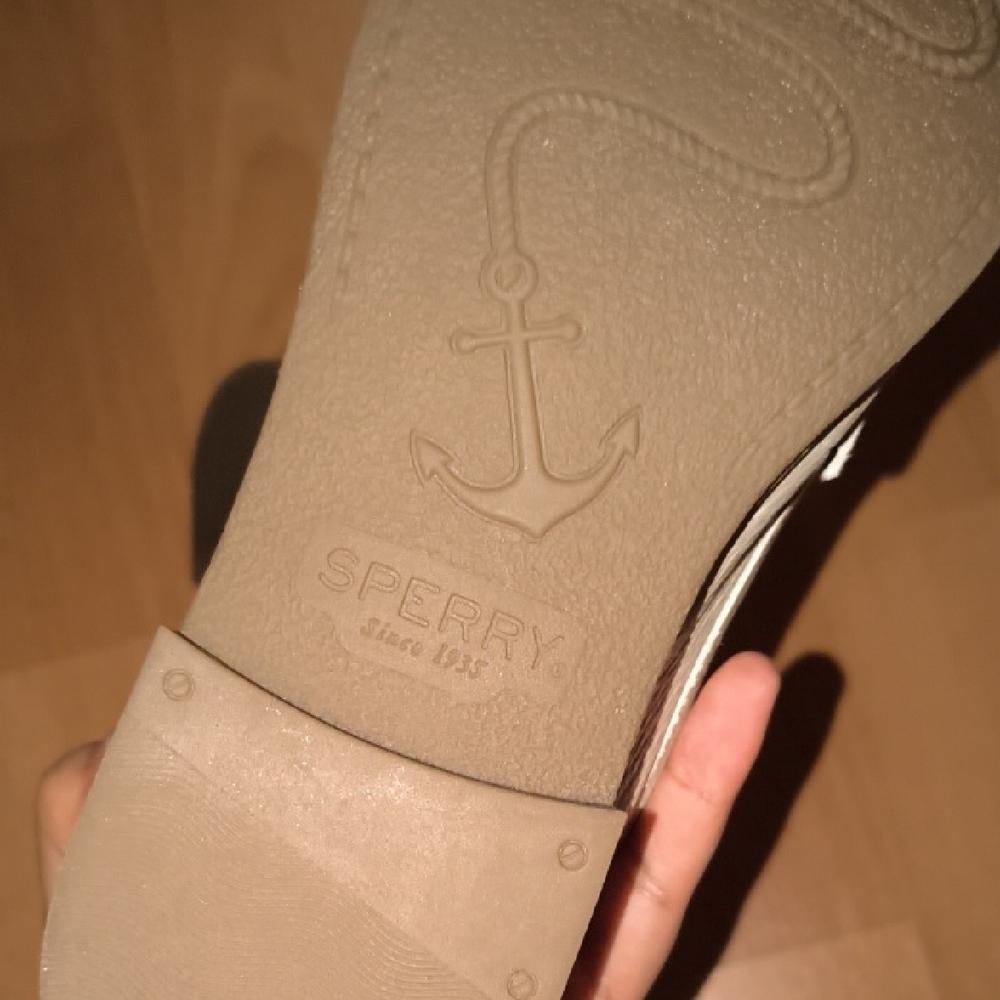 Sperry | Cream Leather Loafers for Women - Picture 3 of 4